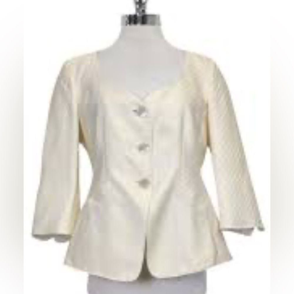Armani Collezioni Antinea SRL Collection Cropped Jacket in Ivory